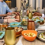 酒店 Courtyard By Marriott Center 4*