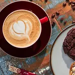 酒店 Courtyard By Marriott Center 4*