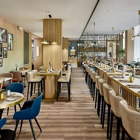 Courtyard By Marriott Center 호텔 4*