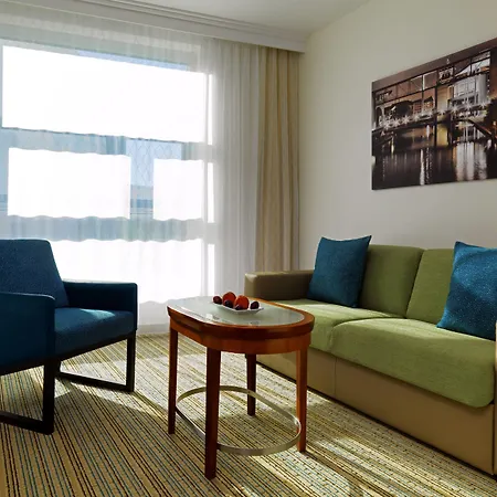 Courtyard By Marriott Center 호텔