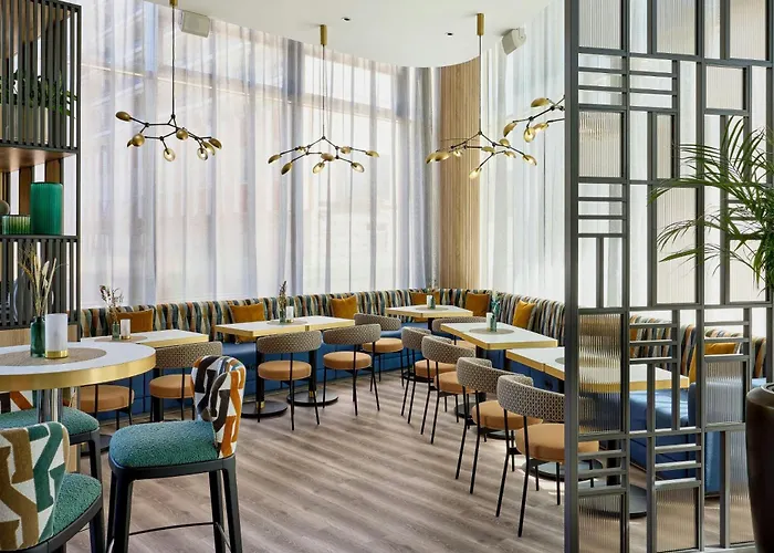 Courtyard By Marriott Center