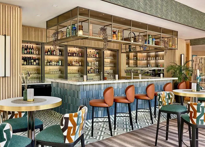 Courtyard By Marriott Center 4*