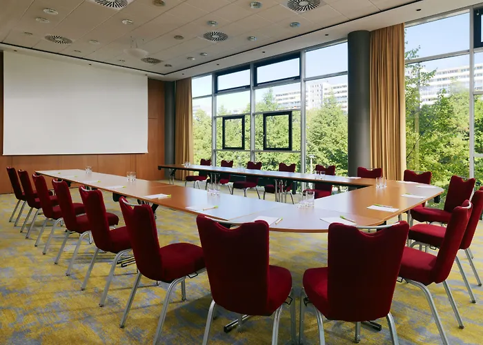 Courtyard By Marriott Center 4*