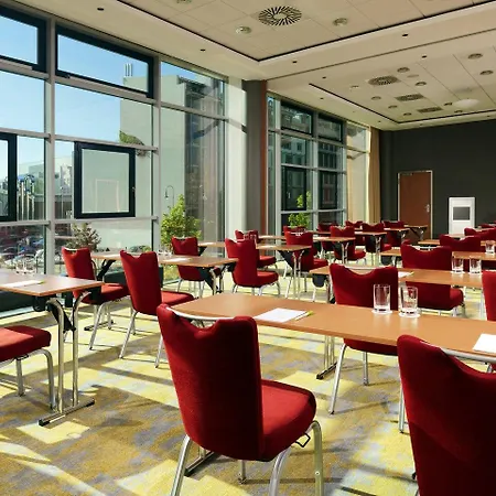 Hotel Courtyard Mitte 4*