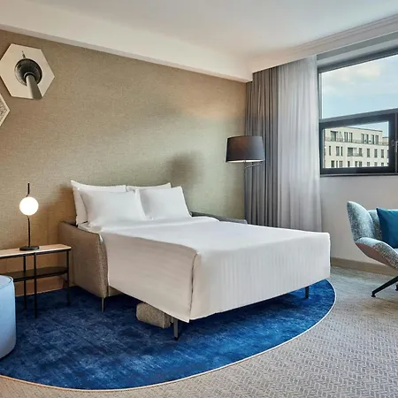 Courtyard By Marriott Center