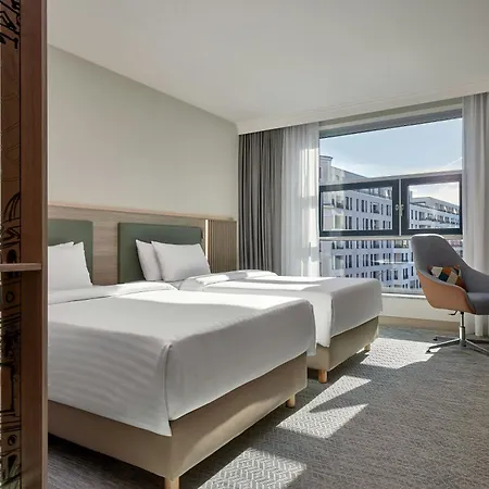 Courtyard By Marriott Center