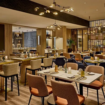 Courtyard By Marriott Center 4*