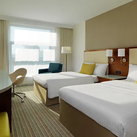 Courtyard By Marriott Center