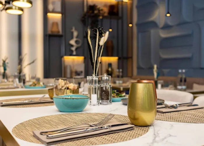 Courtyard By Marriott Center Hotell 4*