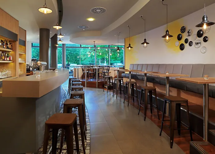 Courtyard By Marriott Center Hotell