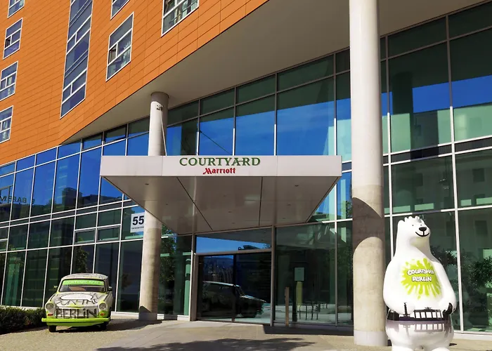 Courtyard By Marriott Center