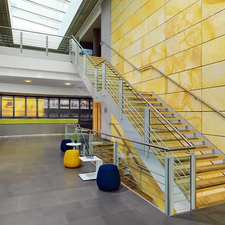 Courtyard By Marriott Center Hotel Berlin