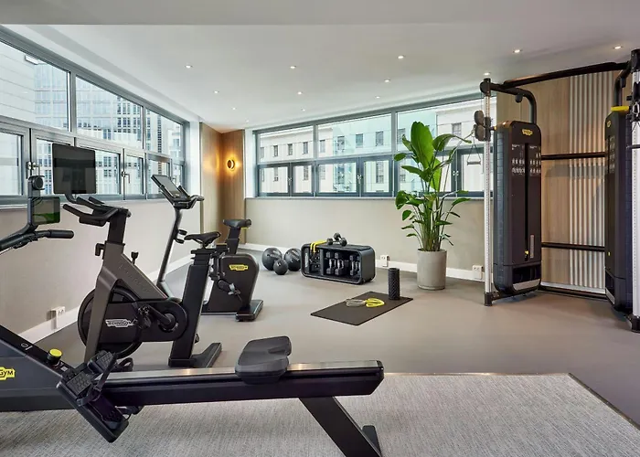 Courtyard By Marriott Center