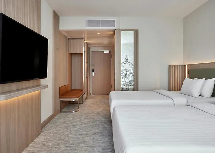 Courtyard By Marriott Center