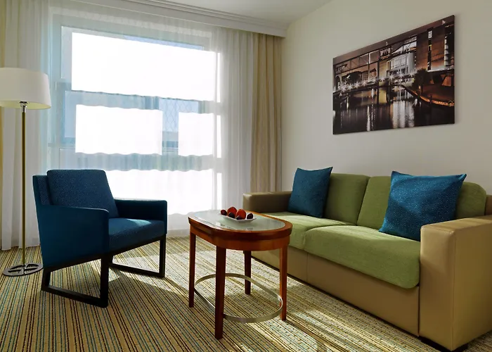 Courtyard By Marriott Center 호텔